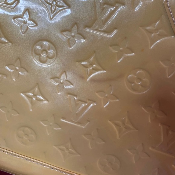 Louis Vuitton Vernis Alma - Picture 4 of 9